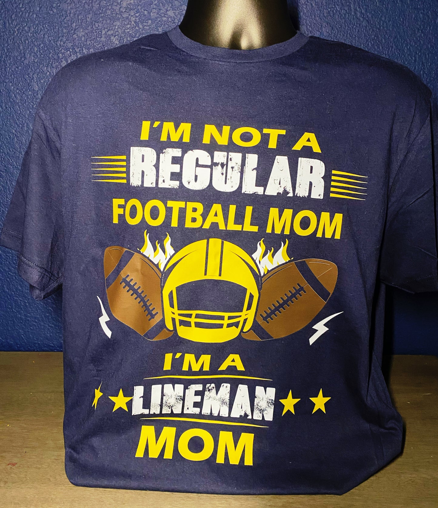 LINEMAN MOM TEE